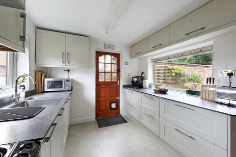 3 bedroom detached house for sale, Woodside Close, Beaconsfield, Buckinghamshire, HP9