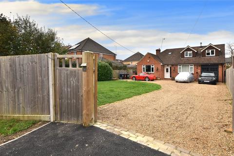 4 bedroom detached house for sale, Smallfield, Surrey, RH6