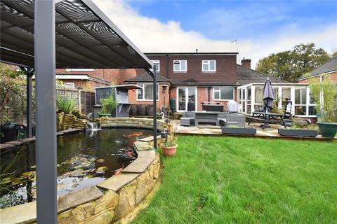 4 bedroom detached house for sale, Smallfield, Surrey, RH6