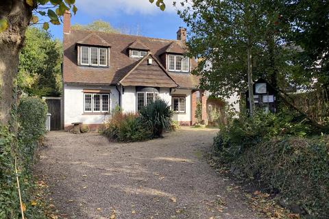 4 bedroom detached house for sale, Salem Road, Burbage LE10