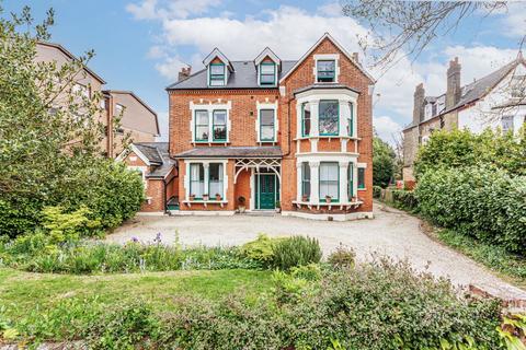 3 bedroom apartment for sale, Wickham Road, Beckenham BR3