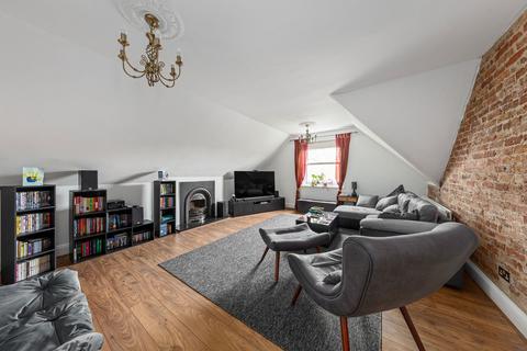 Flat 5, 49 Wickham Road, Beckenham, BR3 6QJ