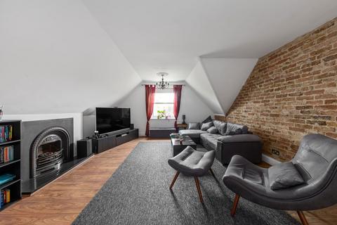 Flat 5, 49 Wickham Road, Beckenham, BR3 6QJ