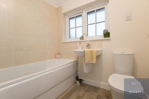 109 Hawkins Road, Exeter, EX1 3UW
