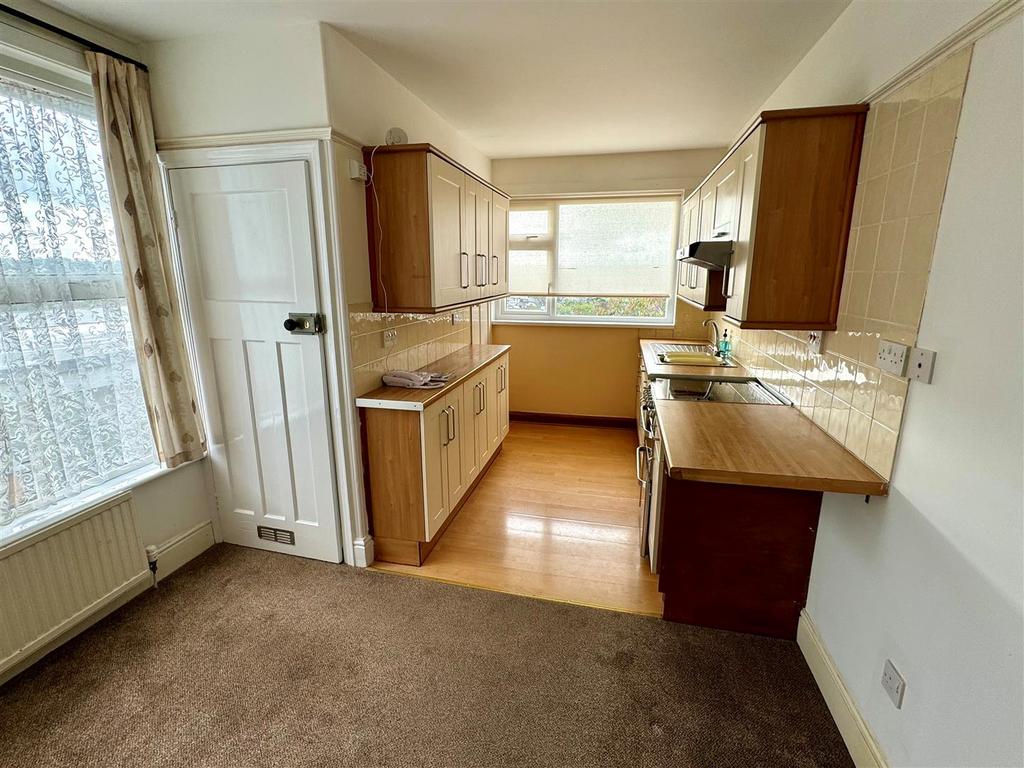 12 Trenance Avenue Kitchen