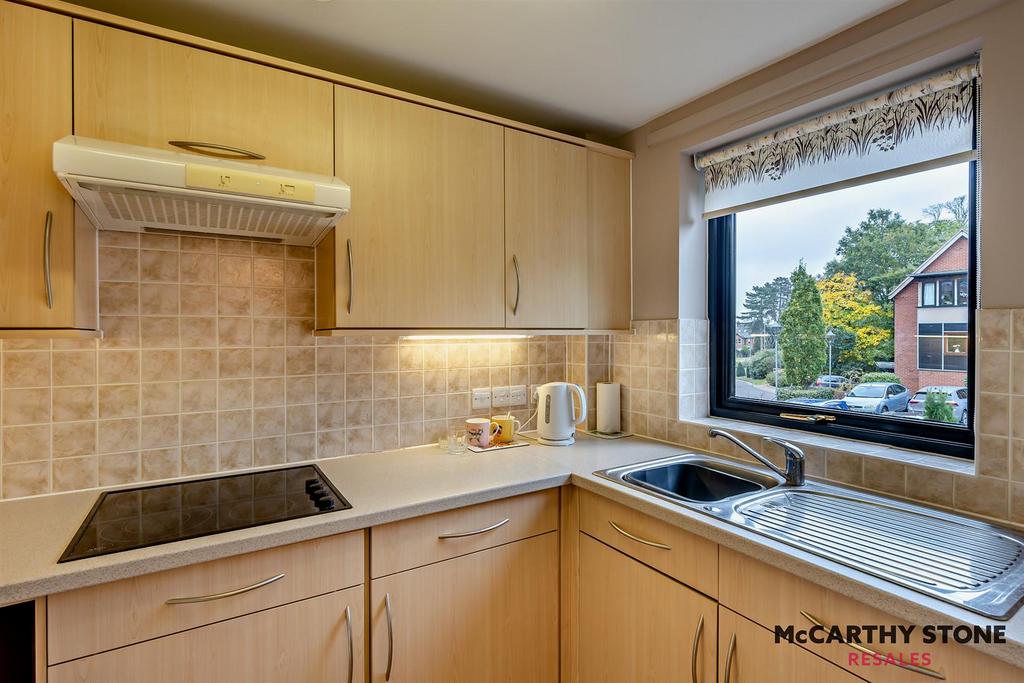 8627017-interior08-800.jpg