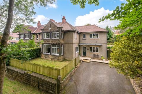 4 bedroom semi-detached house for sale, Rufford Crescent, Yeadon, Leeds, West Yorkshire, LS19