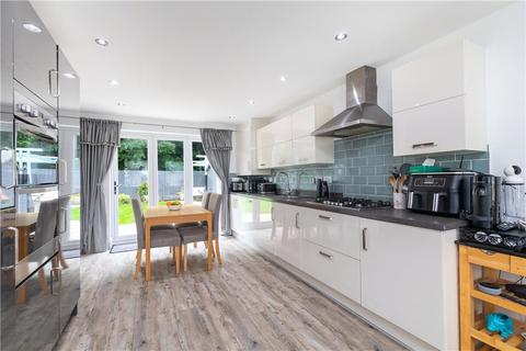 15 Cartwright Avenue, Guiseley, Leeds, LS20 9FJ