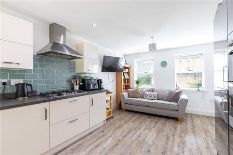 15 Cartwright Avenue, Guiseley, Leeds, LS20 9FJ