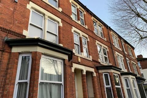 4 bedroom terraced house to rent, Nottingham NG7