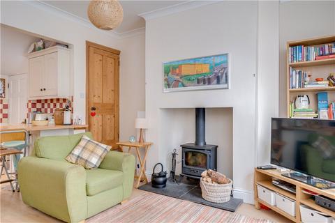 2 bedroom end of terrace house for sale, Wells Road, Guiseley, Leeds, West Yorkshire, LS20