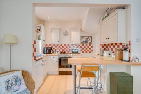 2 bedroom end of terrace house for sale, Wells Road, Guiseley, Leeds, West Yorkshire, LS20