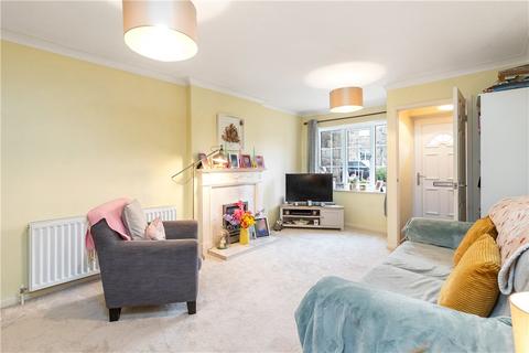 2 bedroom terraced house for sale, Lea Mill Park Close, Yeadon, Leeds, West Yorkshire, LS19