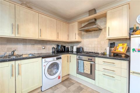 2 bedroom terraced house for sale, Lea Mill Park Close, Yeadon, Leeds, West Yorkshire, LS19