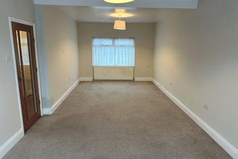 3 bedroom end of terrace house for sale, Morley Road, West Midlands B8