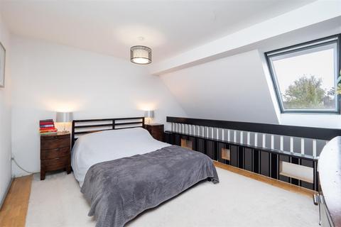 29 Ennerdale Close, Cheam, Sutton, SM1 2JP