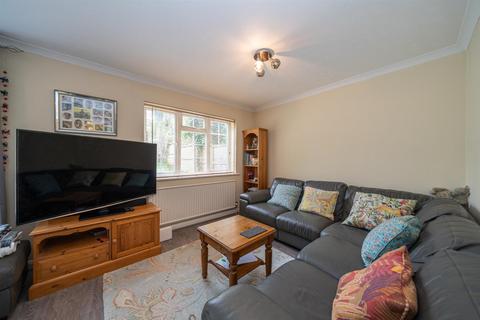 3 bedroom terraced house for sale, Pine Tree Close, Old Town Boarders, Hemel Hempstead, HP2 5BD