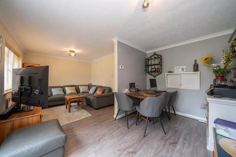 3 bedroom terraced house for sale, Pine Tree Close, Old Town Boarders, Hemel Hempstead, HP2 5BD