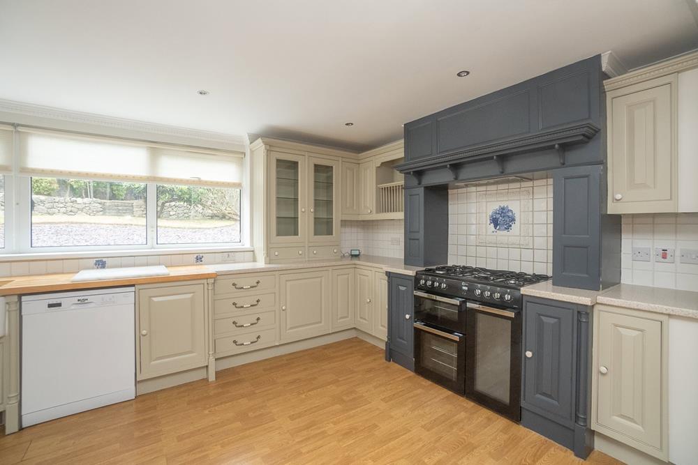 Kitchen 4