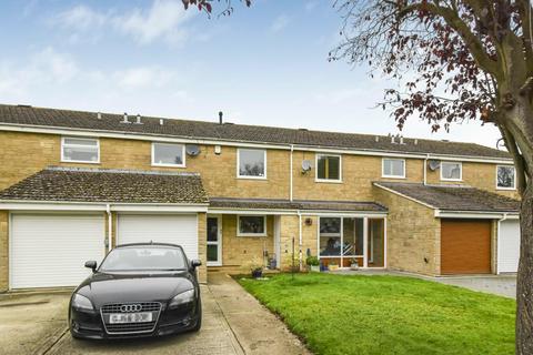 3 bedroom terraced house for sale, Home Farm Close, Ambrosden