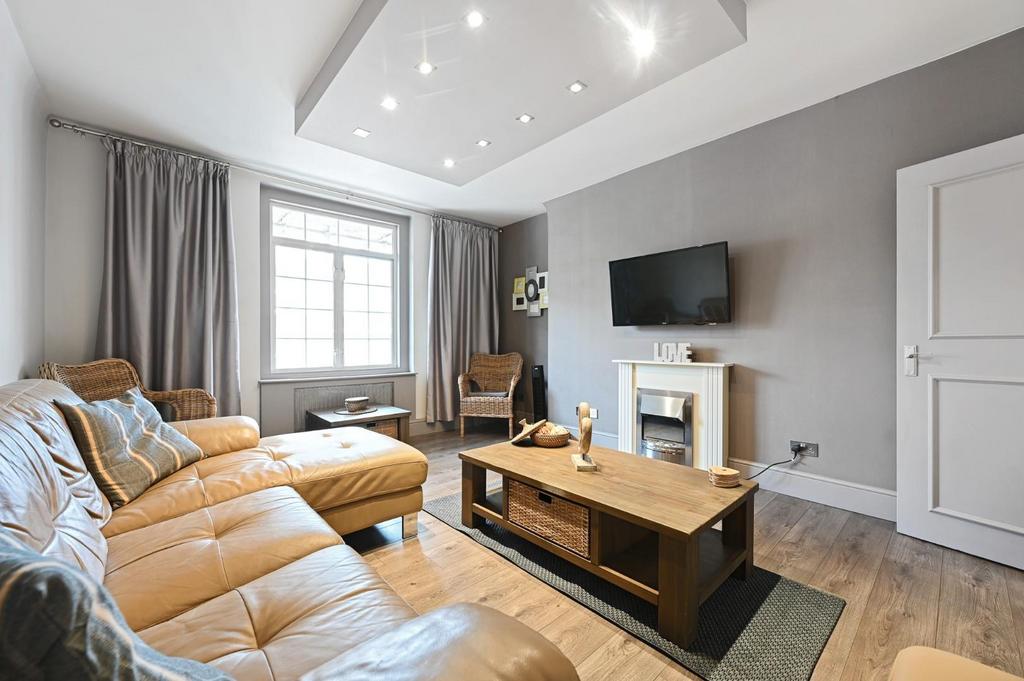 TEC   Flat 411, Marylebone Apartments   Reception A