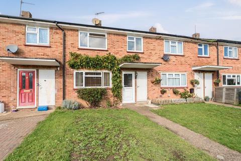 3 bedroom terraced house for sale, Lesters Road, Cookham, Berkshire