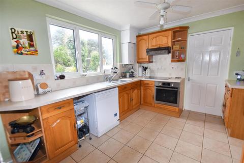 3 bedroom house for sale, Strawberry Close, Redruth