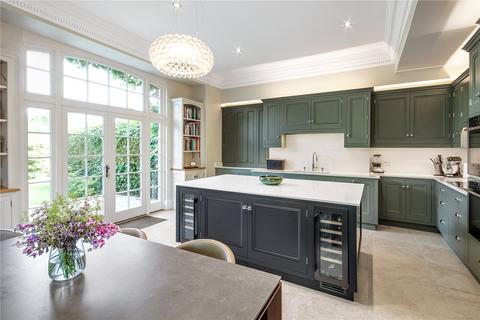 4 bedroom semi-detached house for sale, Chiddingstone Causeway, Tonbridge, Kent, TN11