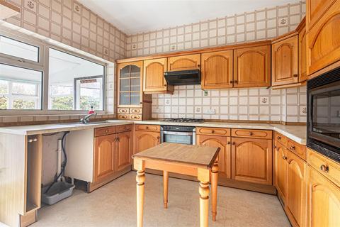 9 Rushley Close, Sheffield, S17 3EG