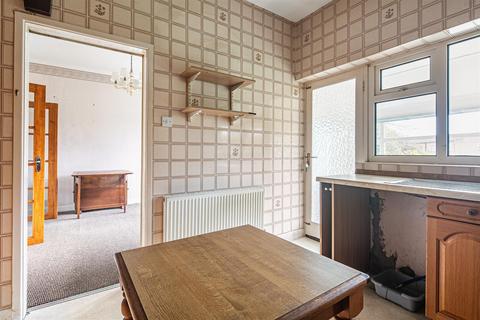 9 Rushley Close, Sheffield, S17 3EG