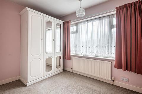 9 Rushley Close, Sheffield, S17 3EG