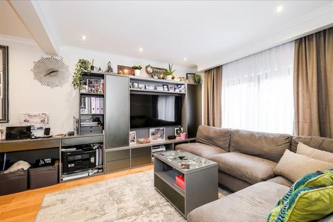 150 Hale End Road, London, E17 4DU