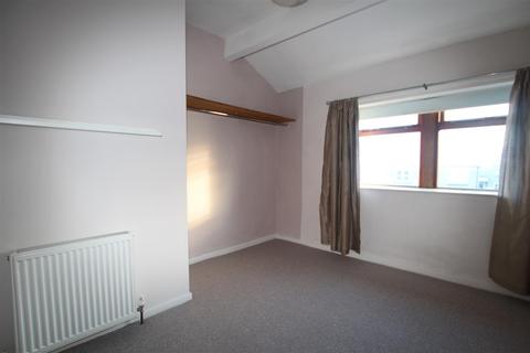270 Cemetery Road, Bradford, BD7 2PY