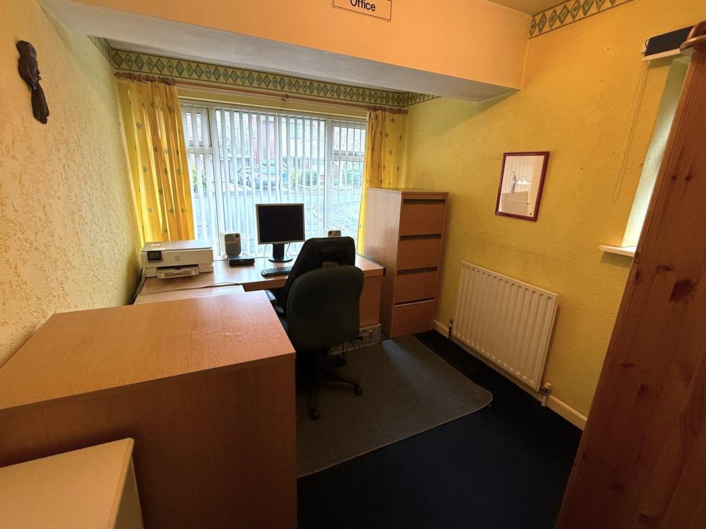 Office/Bedroom 5