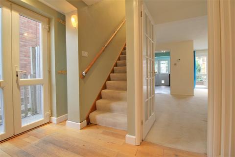 4 bedroom semi-detached house for sale, West View, Newent