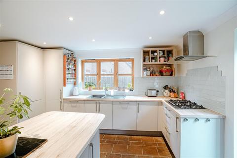 5 bedroom detached house for sale, Copperfield Way, Cambridge CB25