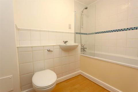 2 bedroom apartment to rent, Kirkland Drive, Enfield EN2