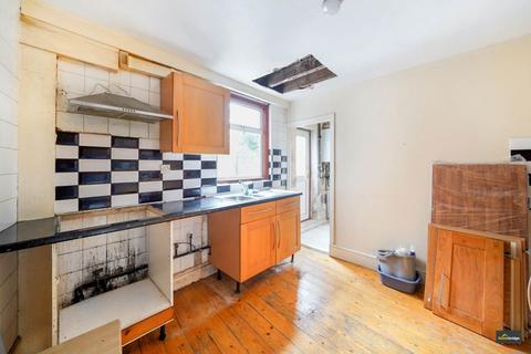 3 bedroom terraced house for sale, Little Ilford Lane, Manor Park, E12 5PW