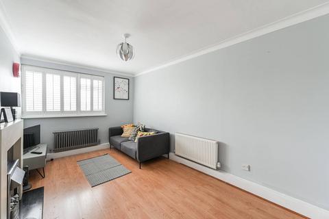 2 bedroom flat to rent, Kings Avenue, Clapham Park, London, SW4