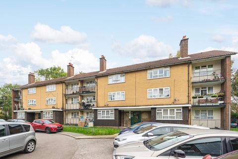 2 bedroom flat for sale, Pawsons Road, Croydon, CR0