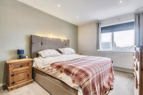 1 Abbotts View, Sompting, Lancing, BN15 0NG