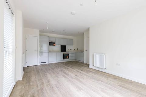 2 bedroom flat to rent, Border Lane, Loughton, IG10