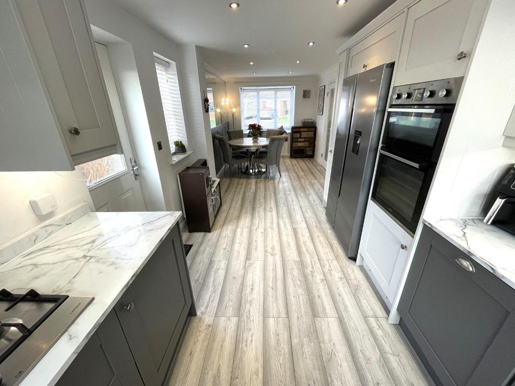 Kitchen diner
