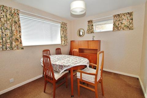29 Early Road, Witney, OX28 1EW