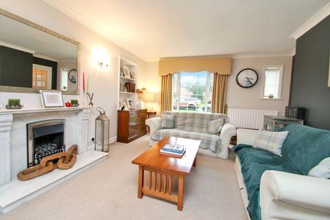 3 bedroom detached house for sale, Westwell Court, Tenterden TN30