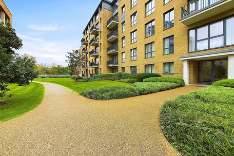 1 bedroom apartment to rent, Pinewood Gardens, Teddington