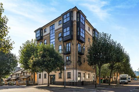 2 bedroom flat to rent, Caernarvon House, 8 Audley Drive, London, E16