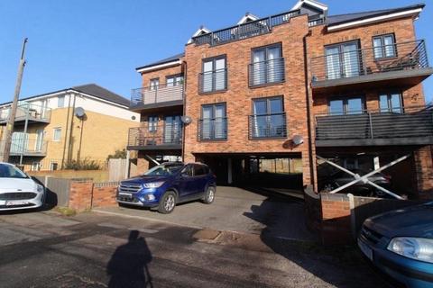 2 bedroom apartment for sale, London Road, Benfleet, SS7