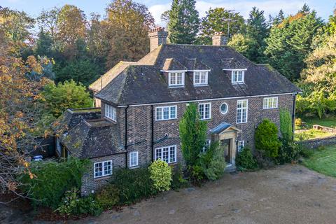 6 bedroom property for sale, Great Austins, Farnham, GU9