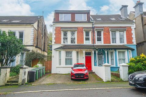 2 bedroom flat for sale, Upper Park Road, St Leonards-on-sea